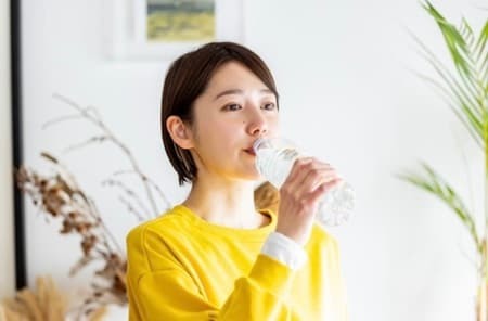 こまめな水分補給