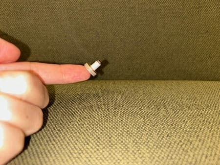 火が付いた台座灸