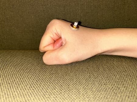 お灸の温かさを感じる